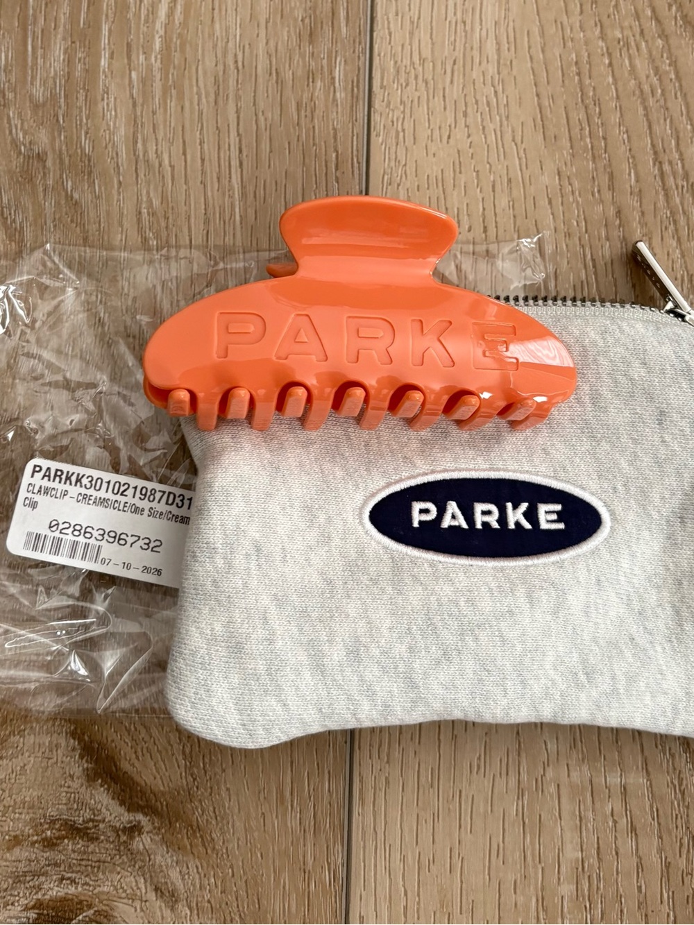 PARKE Creamsicle Hair Claw clip